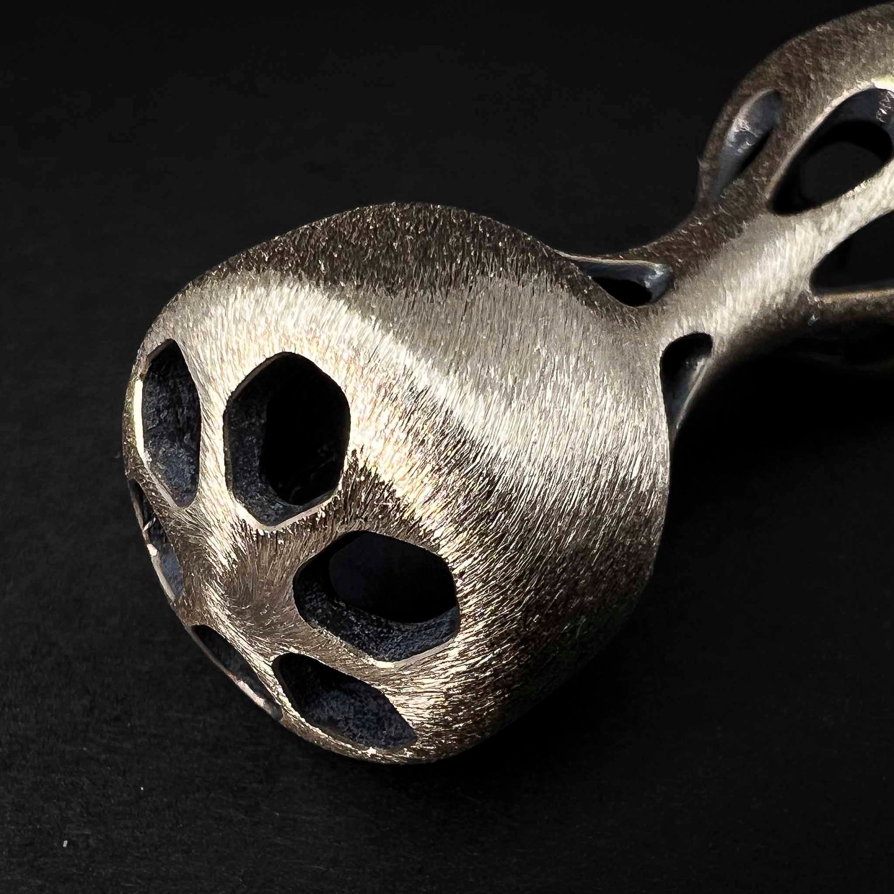 Cascade Knuckle Roller - Stone Finished Bronze – Mamba Metals