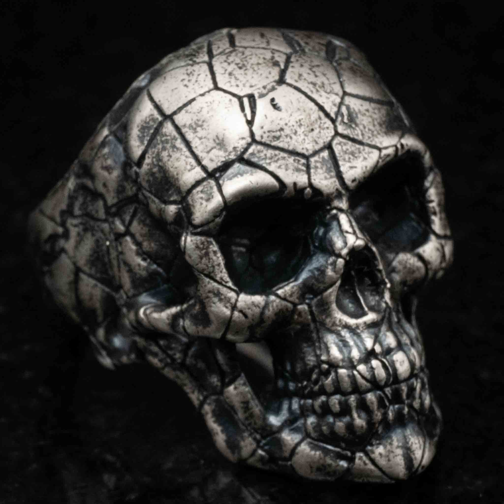 Barren Skull Ring - Sterling Silver
